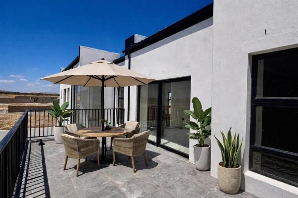 4 Bedroom Property for Sale in Sandown Western Cape